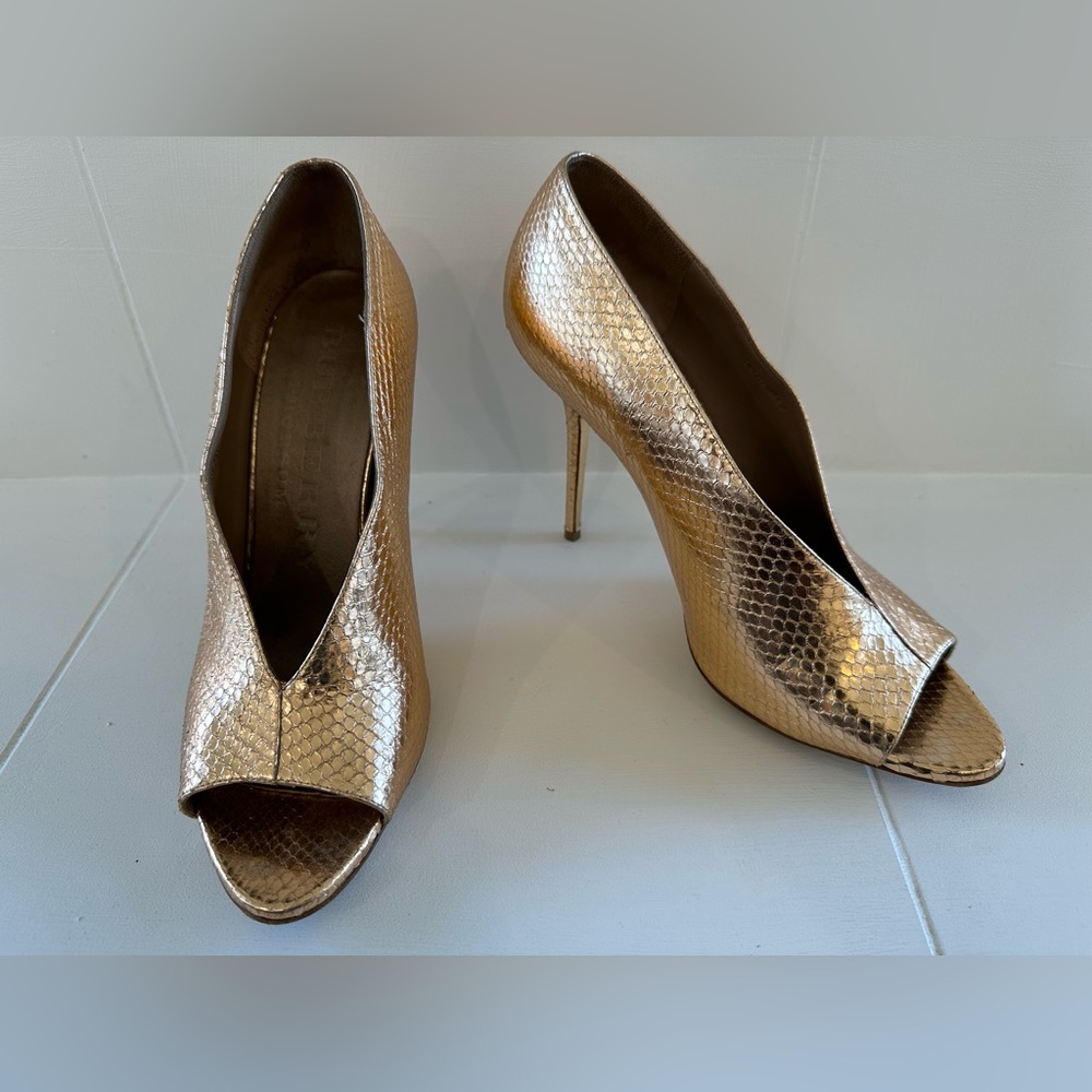Burberry Prorsum Haydons 100 Peep Toe Pump